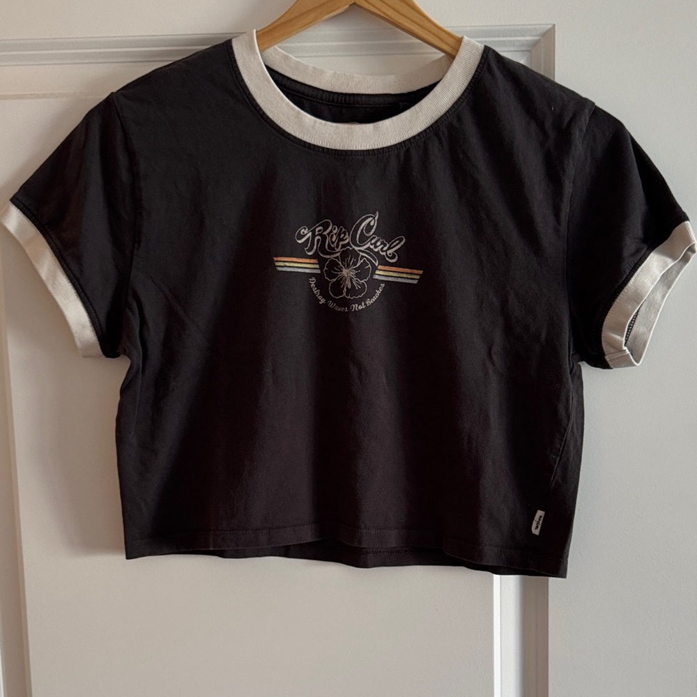 Rip Curl- Black and White Crop Top